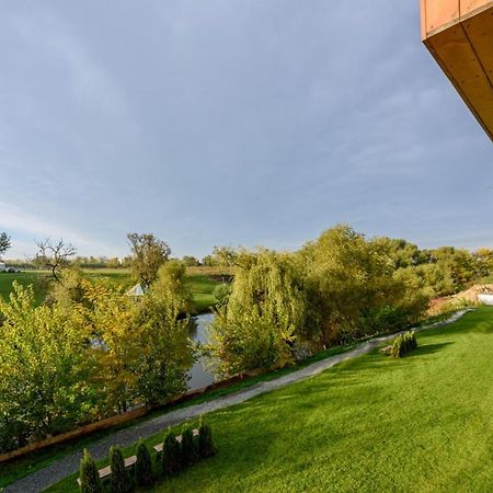 Il Lago - Turquoise - Cozy Luxurious Smart Home By The Lake Voluntari Eksteriør bilde
