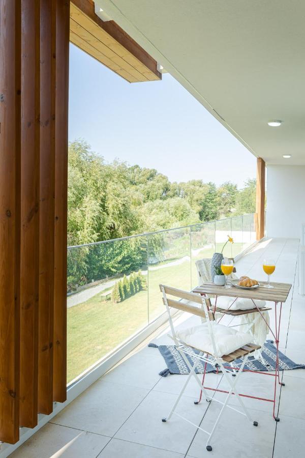 Il Lago - Turquoise - Cozy Luxurious Smart Home By The Lake Voluntari Eksteriør bilde